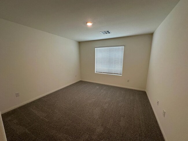 Building Photo - 4492 Merlot Hls Ave