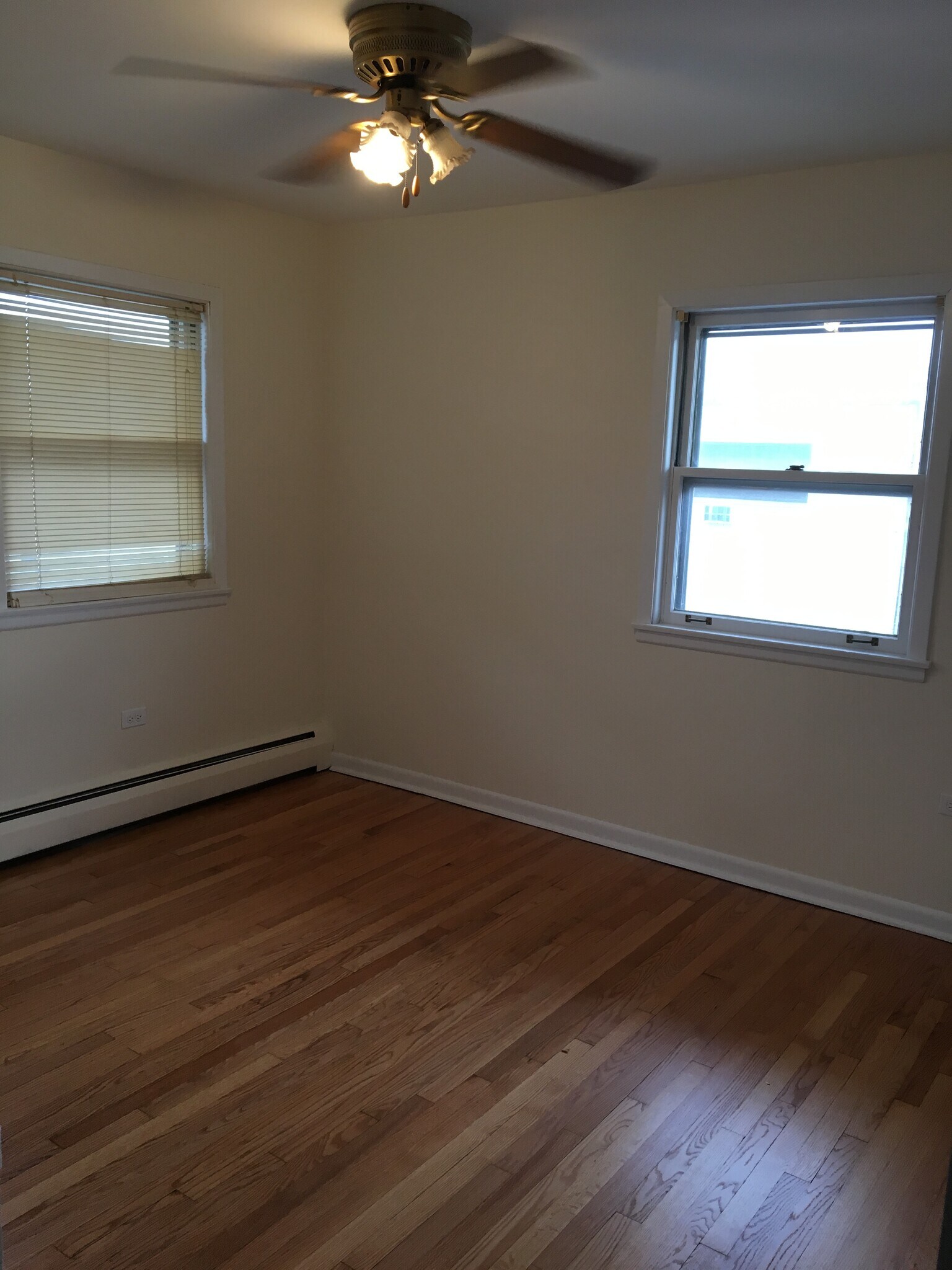 Building Photo - 1603 Waukegan Rd