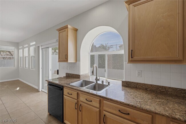 Building Photo - 2405 Esteem Ridge Dr