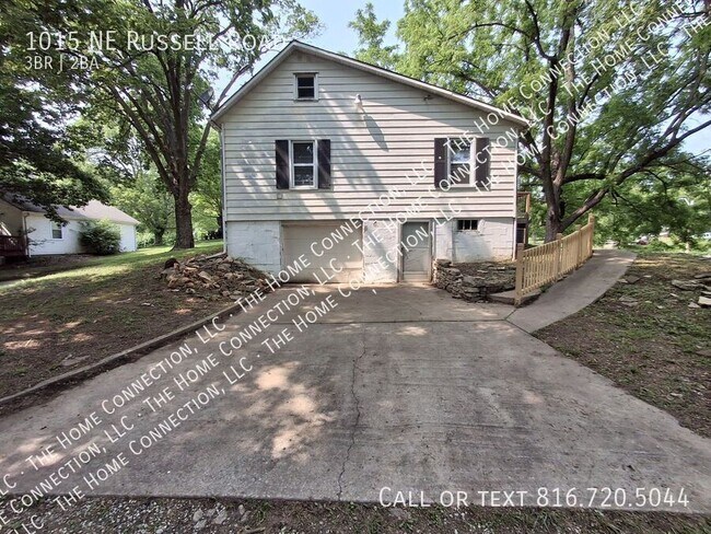 Building Photo - 1015 NE Russell Rd.