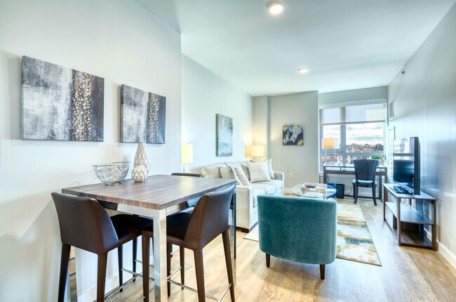 Building Photo - 1 Chestnut St