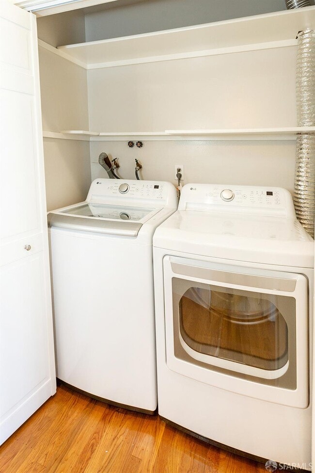 Building Photo - 2759 Union St