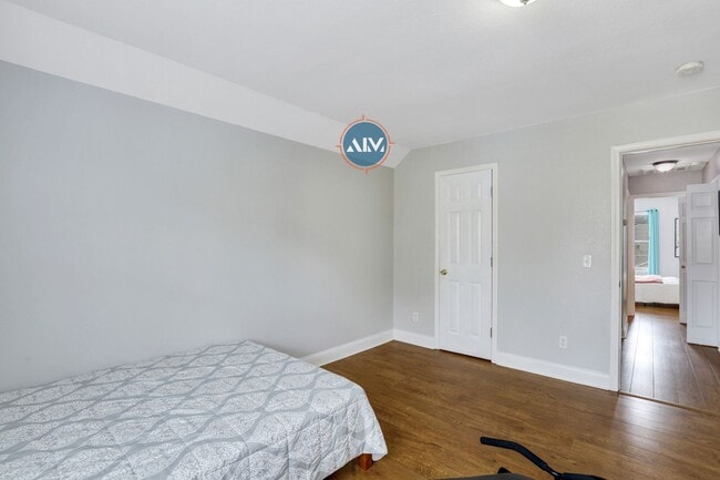 Building Photo - Stunning 3-Bedroom Home in University Park – Move-In Ready!