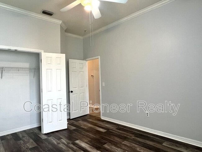 Building Photo - 18111 Sugar Brooke Dr