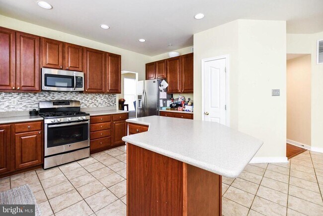 Building Photo - 13003 Belle Meade Trace