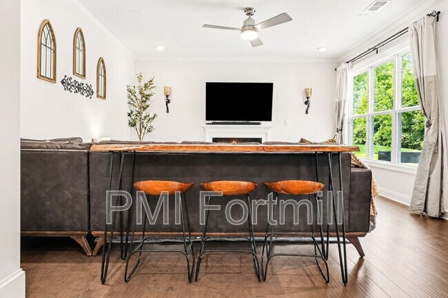 Building Photo - 2218 Idol Rock Dr