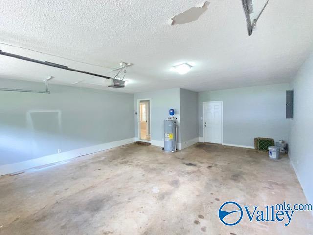 Building Photo - 826 Crestview Dr