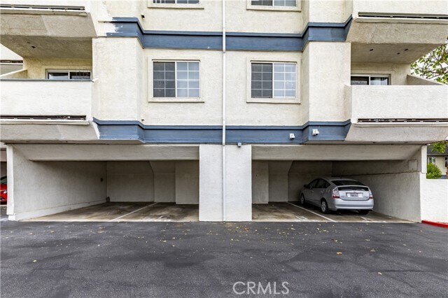 Building Photo - 1023 Southwood Dr