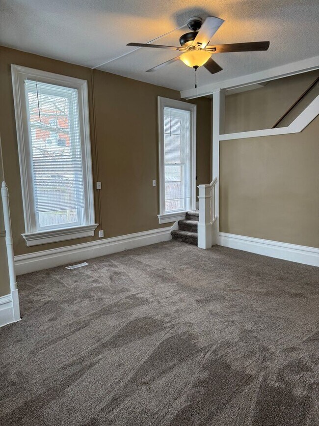 Building Photo - Liberty Duplex