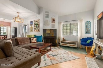 Building Photo - 930 N Mesa Dr