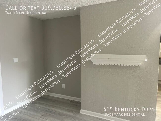 Building Photo - 415 Kentucky Dr