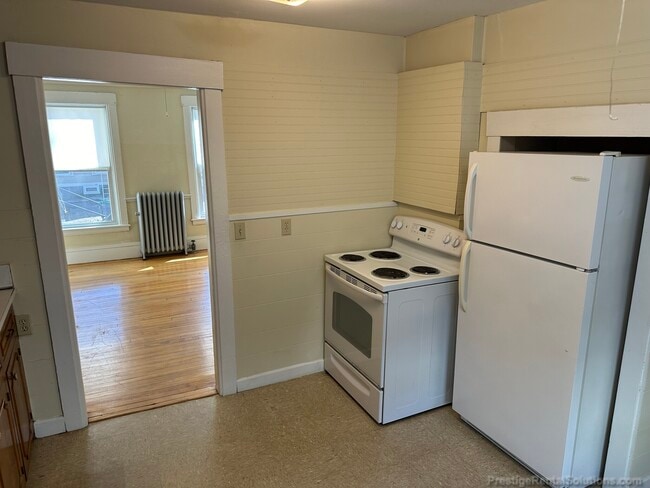 Building Photo - 137 Merriam Ave