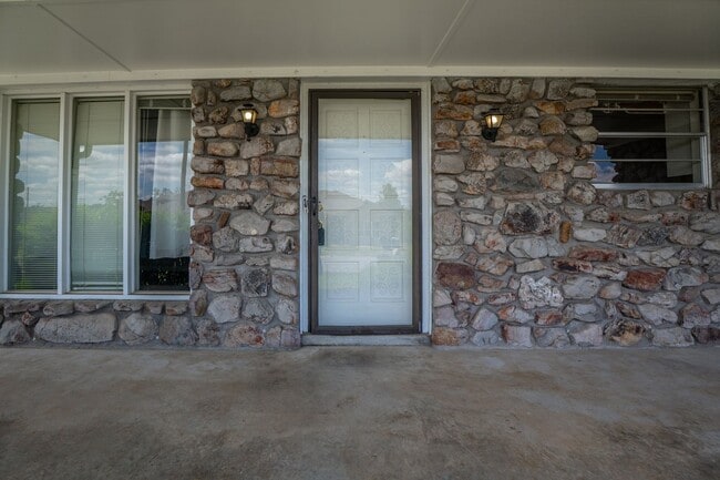 Building Photo - 3 bedroom West Little Rock home