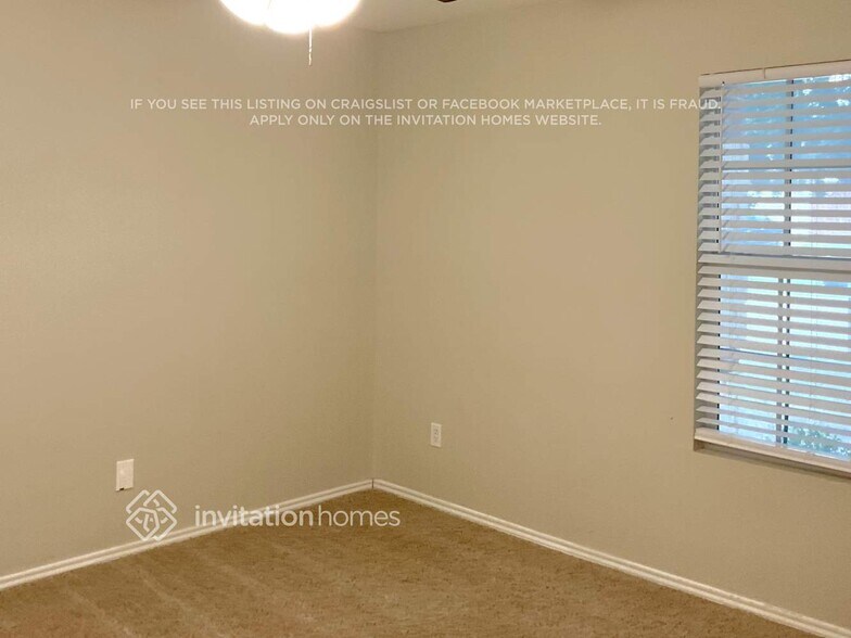 Building Photo - 713 Wrigley Dr