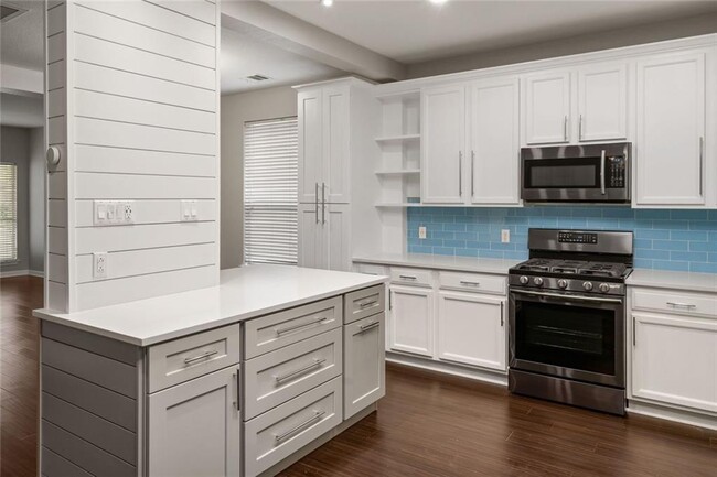 Building Photo - 8505 Winterstein Dr