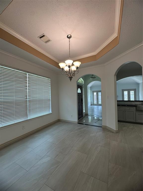 Building Photo - 2027 Marchwood Manor Dr