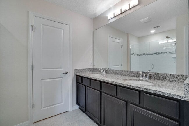 Building Photo - 5089 Caspian St