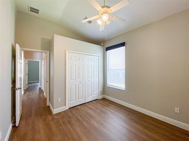 Building Photo - 3018 Lakewood Pointe Dr