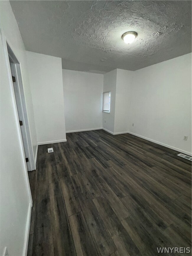 Building Photo - 1312 Ontario Ave