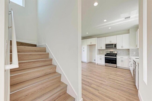 Building Photo - 502 Tillery St