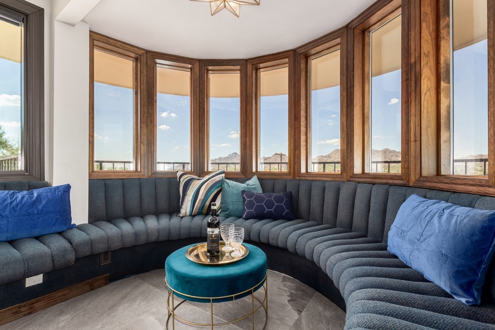 Building Photo - 5655 Camelback Canyon Dr