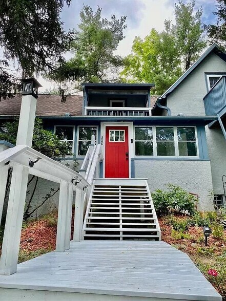 Building Photo - 308 Coddington Rd