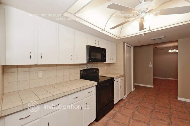 Building Photo - 5100 Summerwood Ct