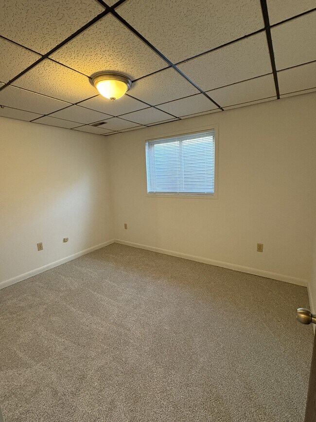 Building Photo - 230 Reed Ave