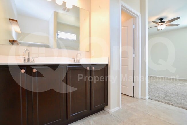 Building Photo - 2386 E San Lorenzo Trail