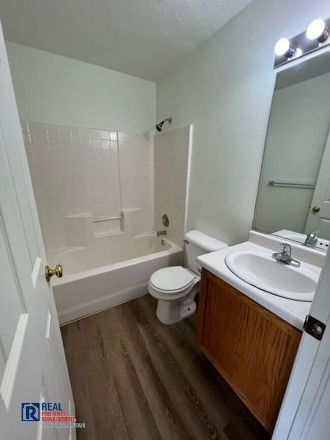 Building Photo - Great Condo on Evans Ridge