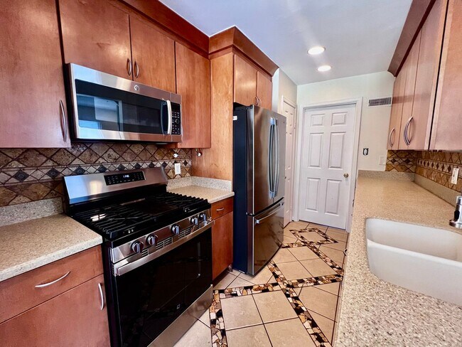 Building Photo - Ocean Lakes Living with Pools, Pickleball & a First-Floor Bedroom