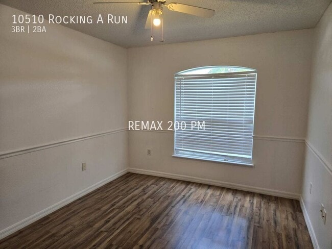 Building Photo - 10510 Rocking A Run