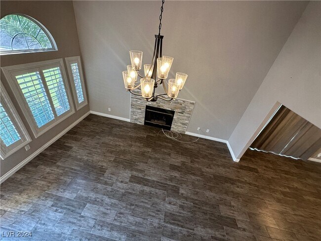 Building Photo - 463 Temple Canyon Pl