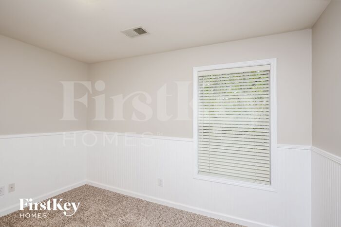 Building Photo - 2684 Conifer Green Way