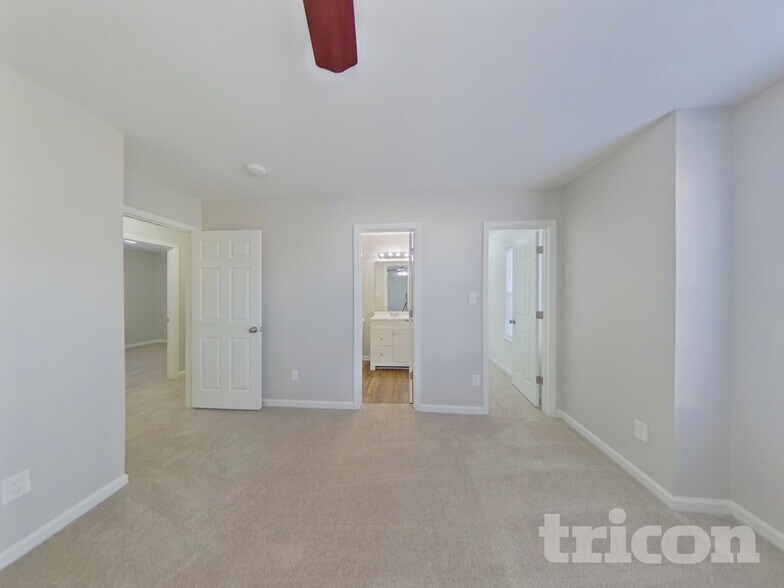 Building Photo - 1110 Hipp Rd