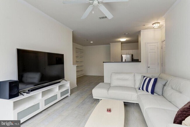 Building Photo - 5105 Travis Edward Way