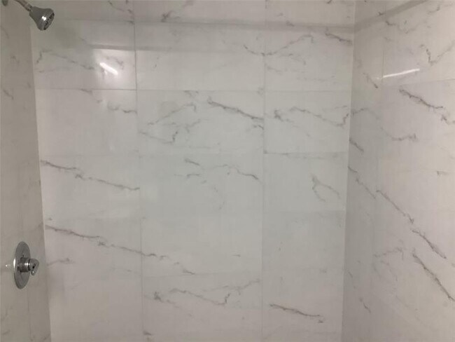 Building Photo - 8220 Sunrise Lakes Blvd