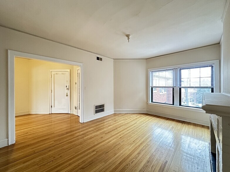 Building Photo - 1312 Oak Ave