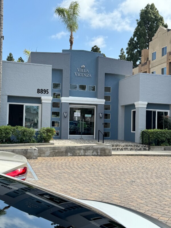 Building Photo - 3520 Lebon Dr