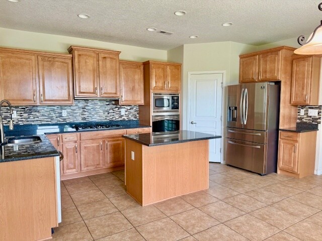 Building Photo - 15 Los Miradores Dr NE