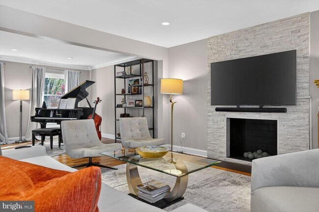 Building Photo - 2208 Halter Ln