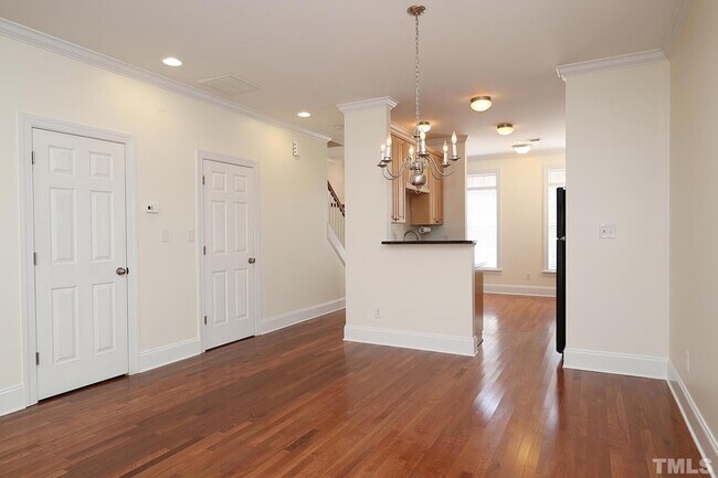 Building Photo - 643 Highpark Lane