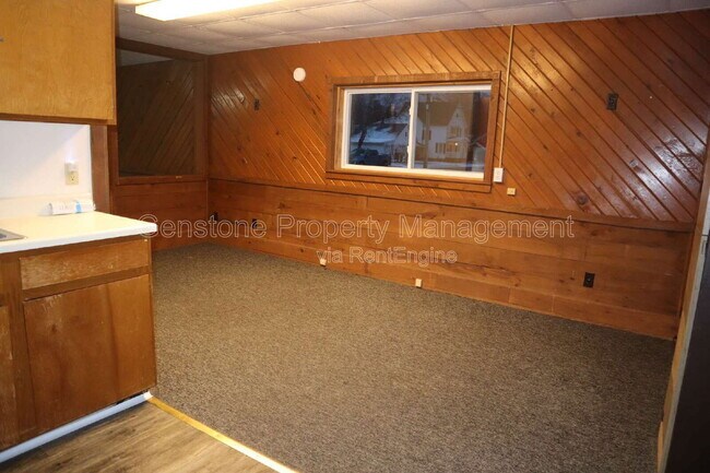 Building Photo - 13 West St