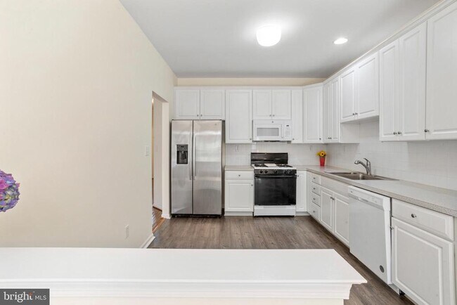 Building Photo - 54 Nestlewood Way