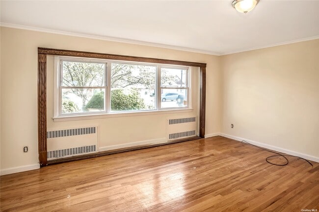 Building Photo - 713 Foch Blvd