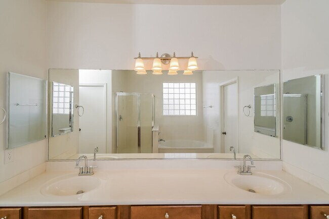 Building Photo - 10498 E Aster Ln