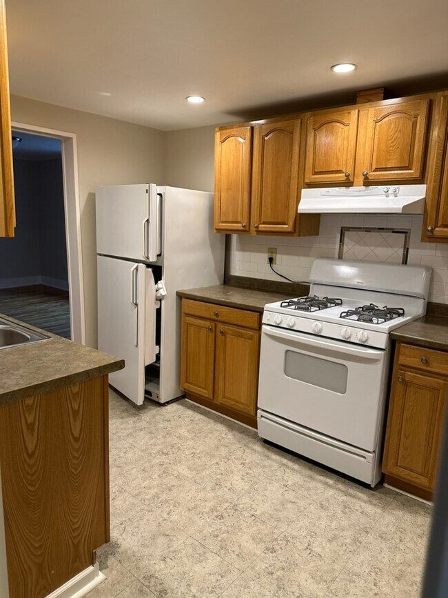 Kitchen - 9686 Brewerton Rd