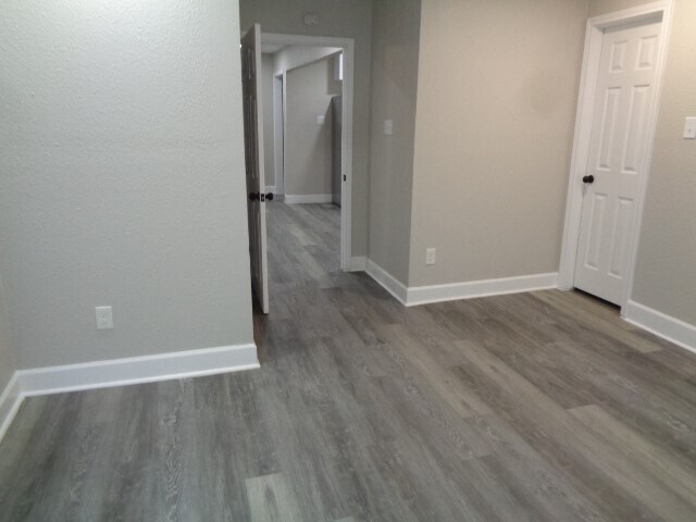 Building Photo - 917 Temple Dr