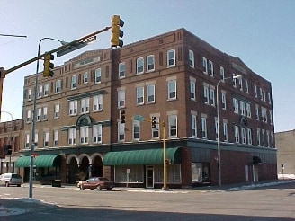 Primary Photo - Mealey Apartments