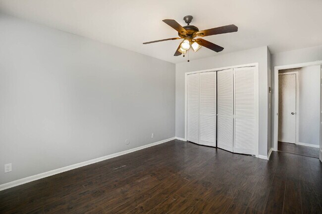 Building Photo - 1 bedroom 1 badroom condo in Franklin